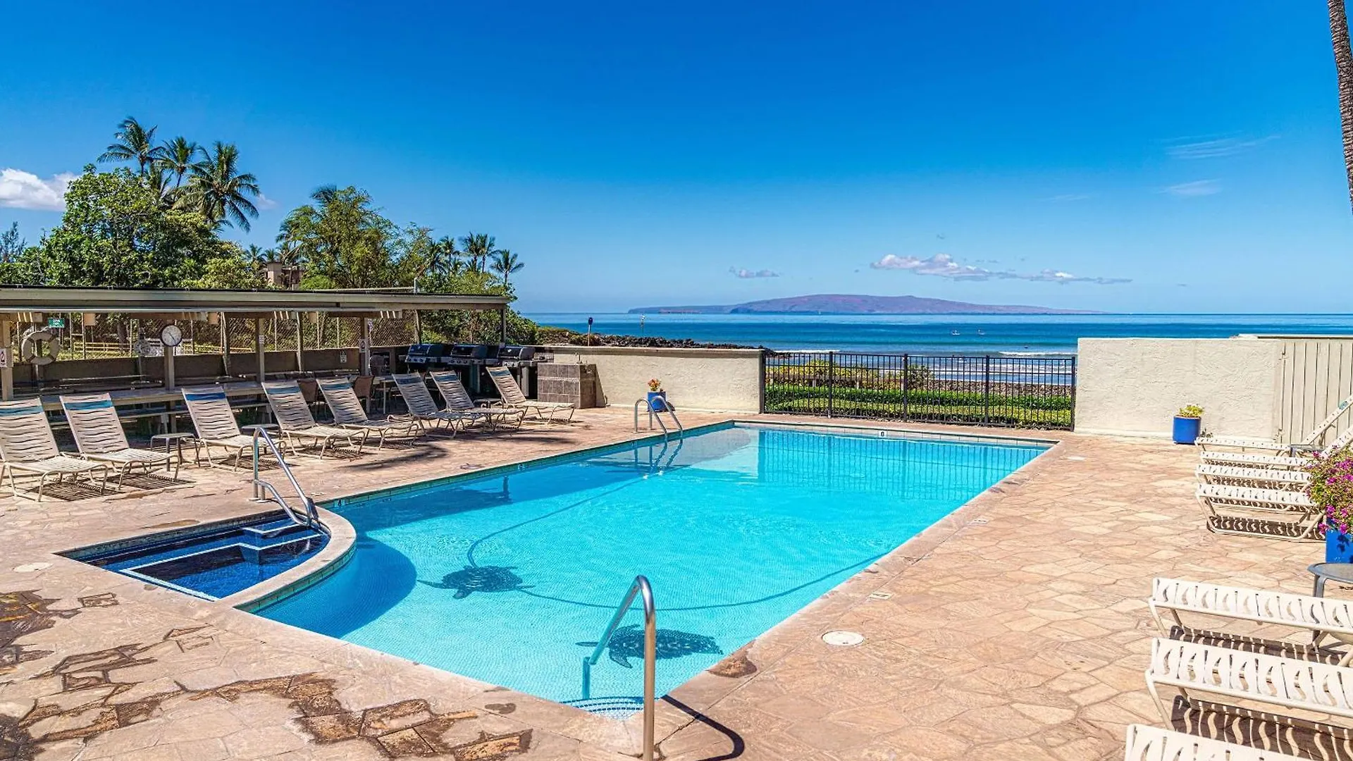 Shores Of Maui 215 Dramatic Ocean Views Steps To The Beach Renovated Ac 5964 Kihei 0*,